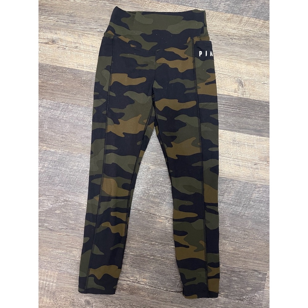 VS PINK Ultimate Legging in Camo Print